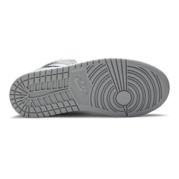 Air Jordan 1 Mid ‘Smoke Grey’