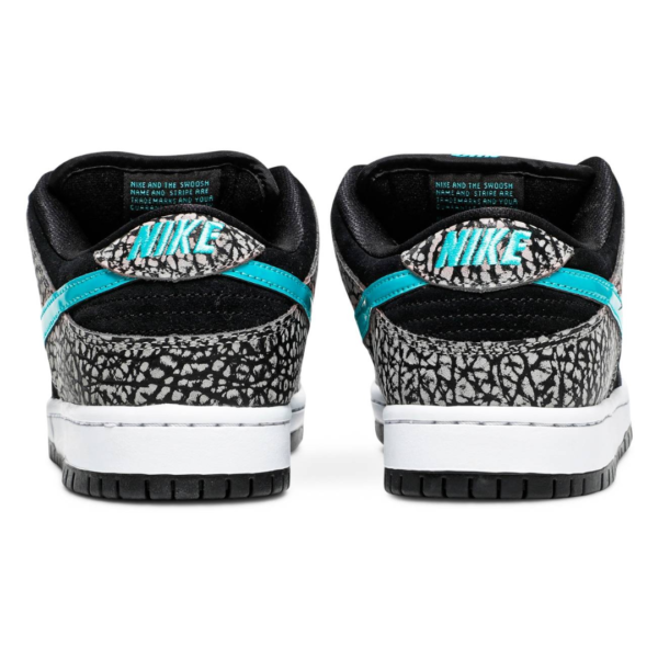 SB Dunk Low Atmos Elephant