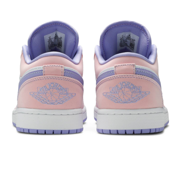Air Jordan 1 Low SE Arctic Punch
