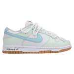 SB Dunk Low