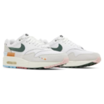 Nike Air Force 1 07 SE All Petals United