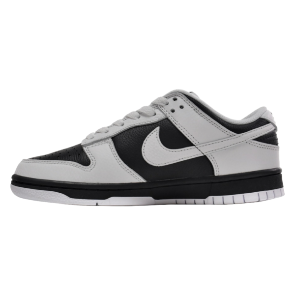 SB Dunk Low Panda