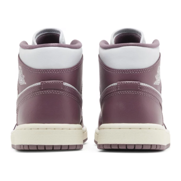Air Jordan 1 Retro High OG Mauve